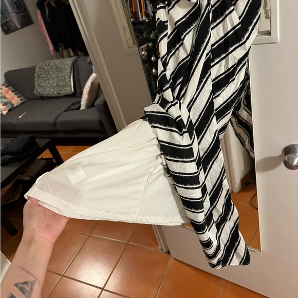 H&M black and white dress - Picture 6 of 6